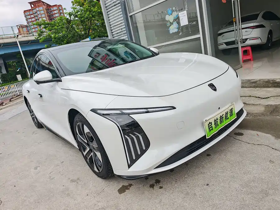 Dongfeng Xinghai S7