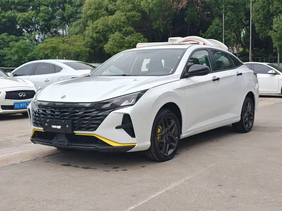 Dongfeng Yixuan