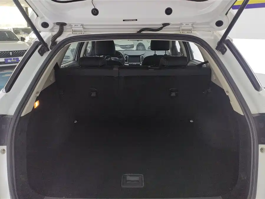 Dongfeng AX3
