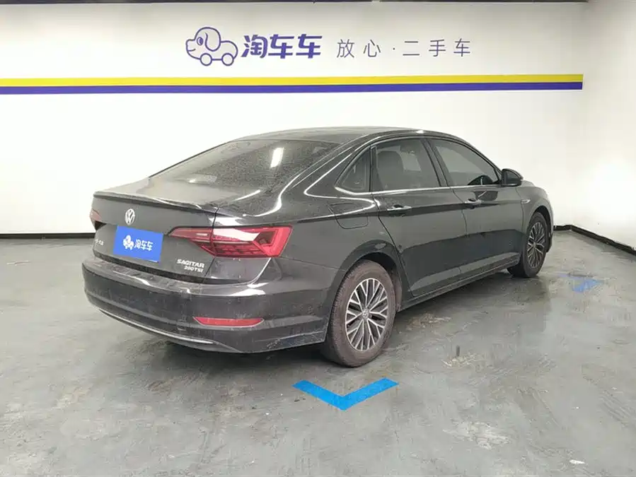 Volkswagen Sagitar