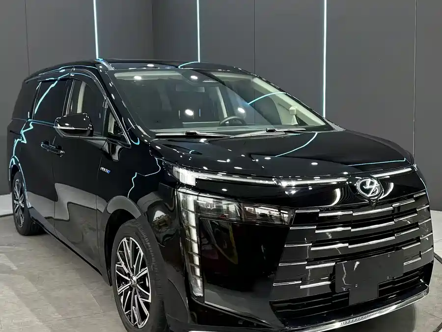 GAC Trumpchi E8 PHEV
