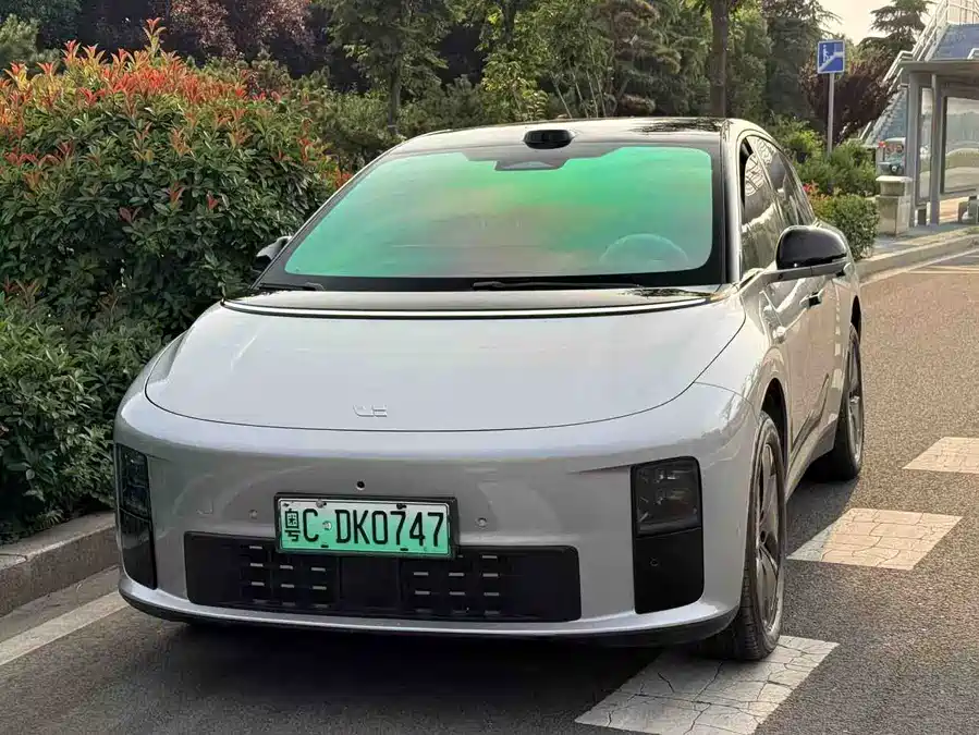 Li Auto i6