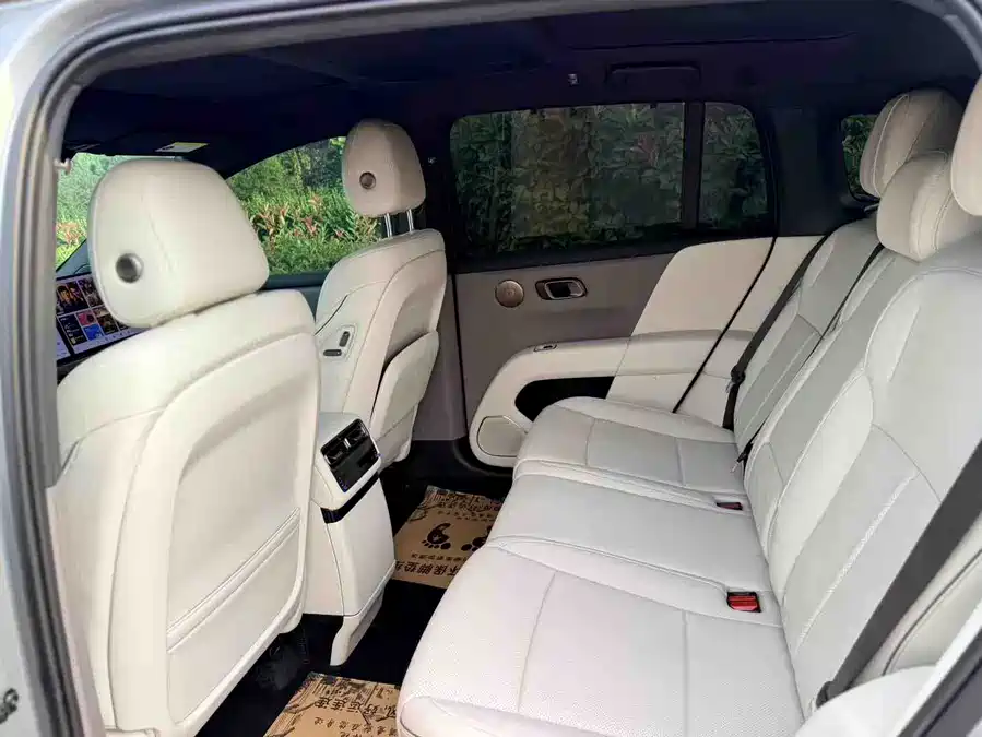 Li Auto i6