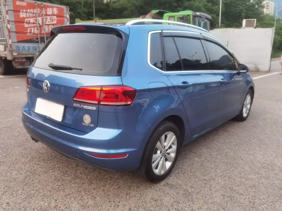 Volkswagen Golf Sportsvan