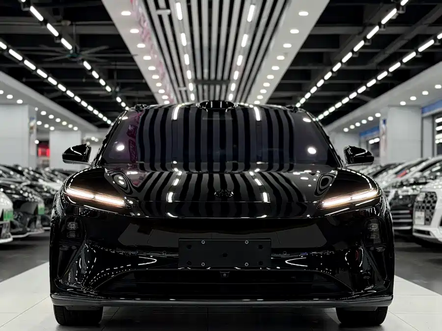 NIO ET5T