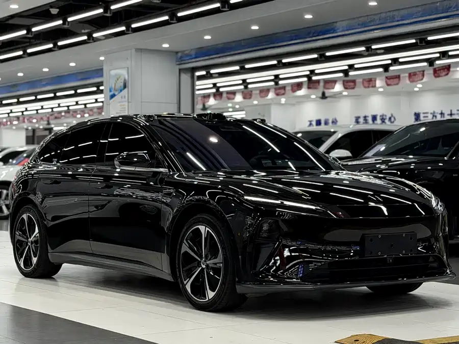 NIO ET5T