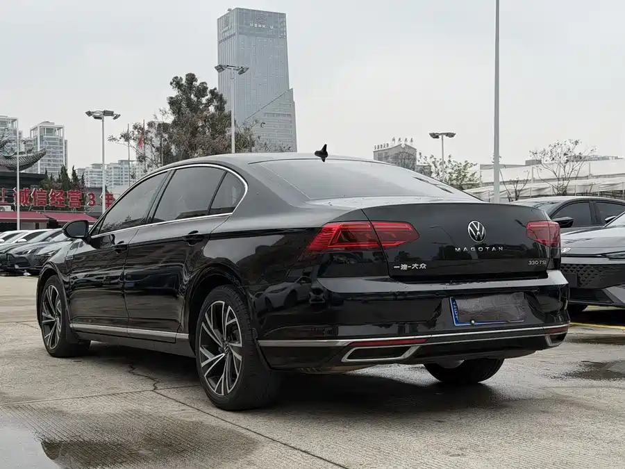 Volkswagen Magotan