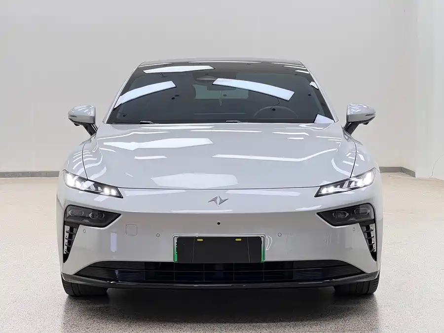 Dongfeng eπ007