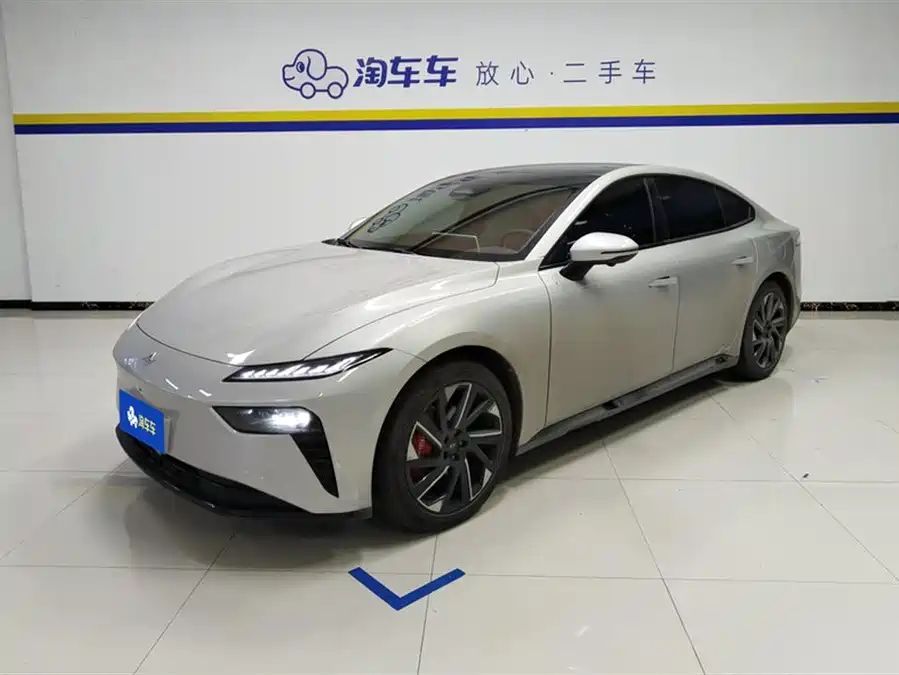 Dongfeng eπ007