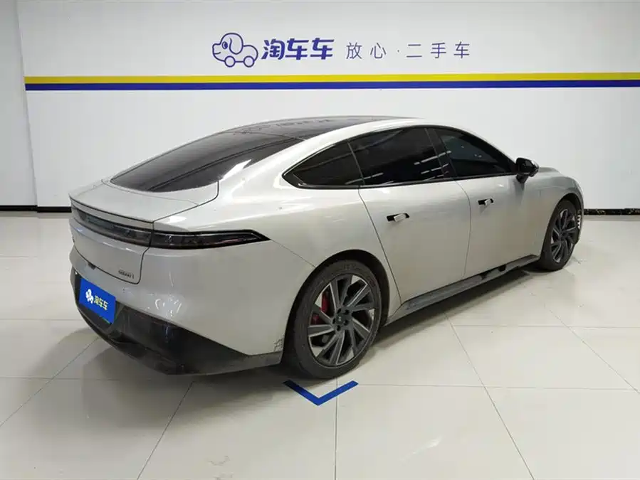 Dongfeng eπ007