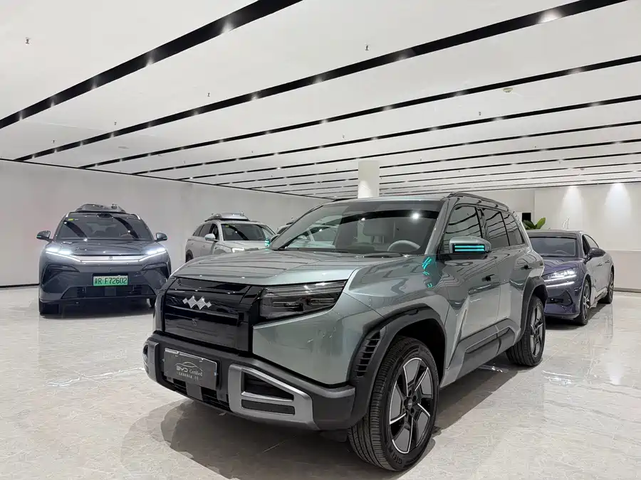 BYD Leopard Titanium 3