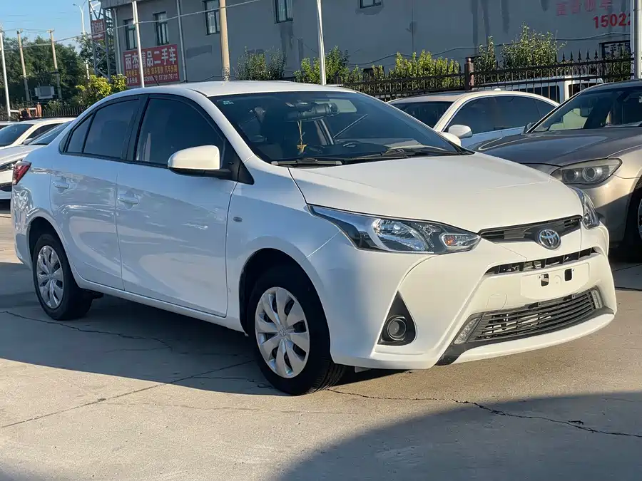 Toyota YARiS L Enjoy