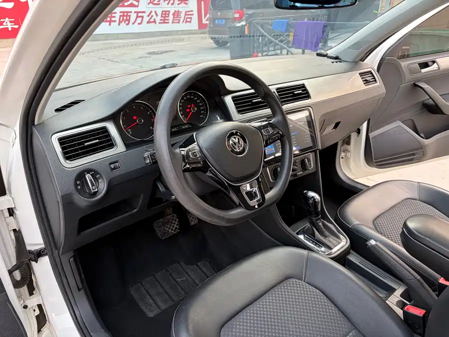 Volkswagen Santana