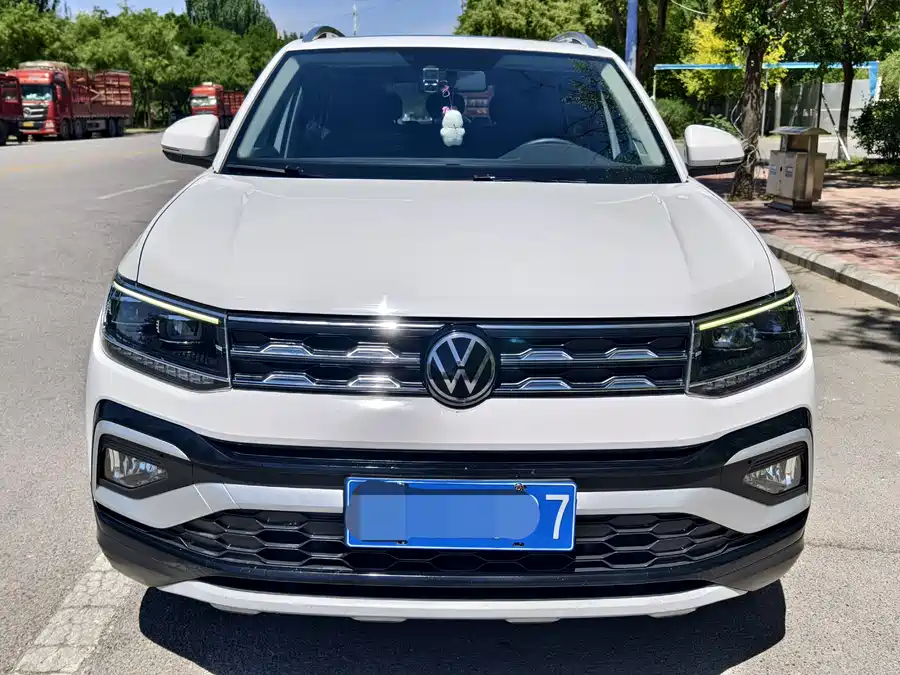 Volkswagen T-Cross (Tukai)