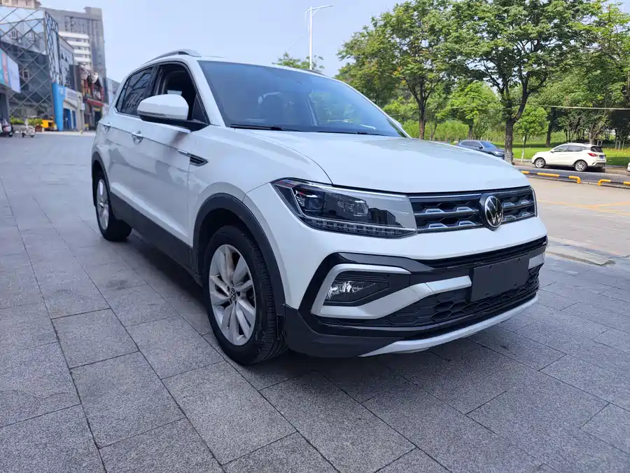 Volkswagen T-Cross (Tukai)