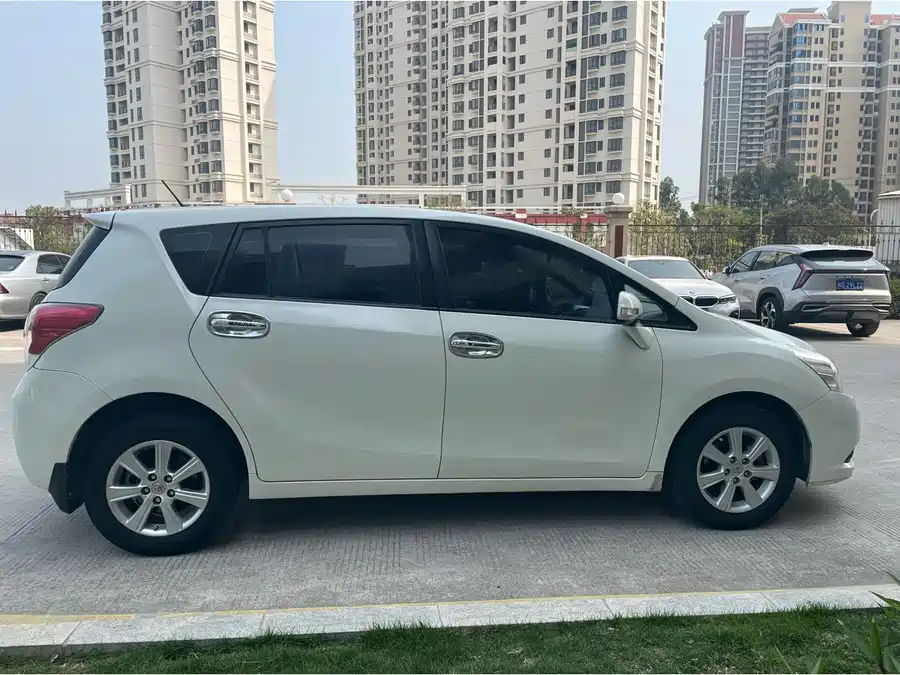 Toyota Verso / EZ
