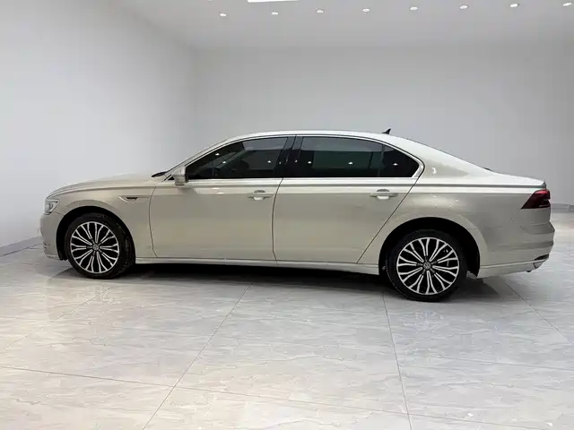 Volkswagen Phaeton / Phideon