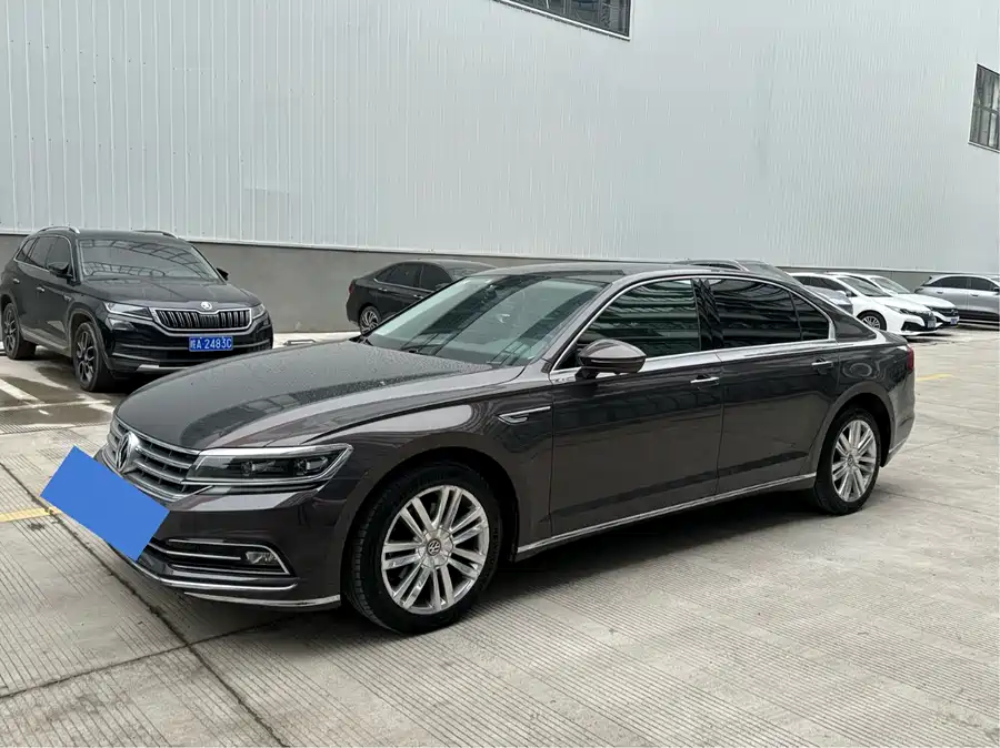 Volkswagen Phaeton / Phideon