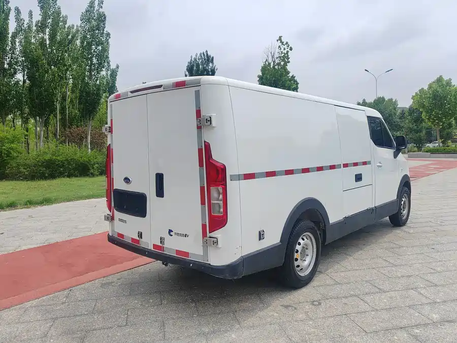 Karry Dolphin EV