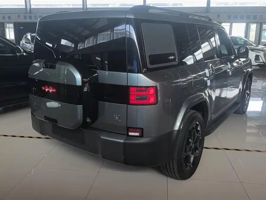 BYD Leopard Titanium 7