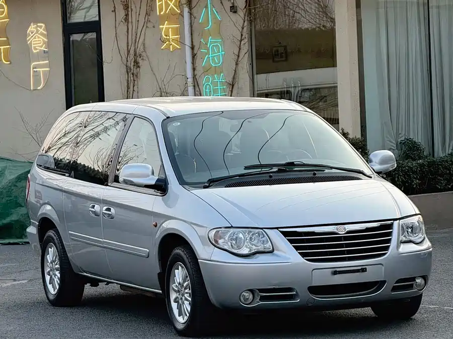Chrysler Grand Voyager