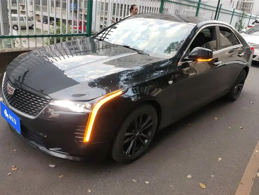 Cadillac CT4