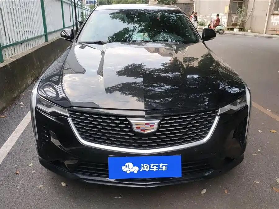 Cadillac CT4