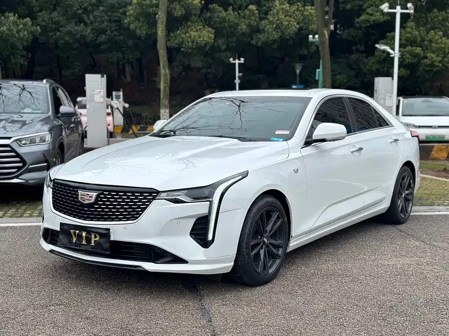 Cadillac CT4