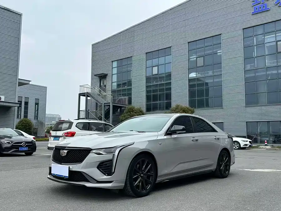 Cadillac CT4