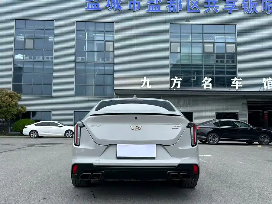 Cadillac CT4