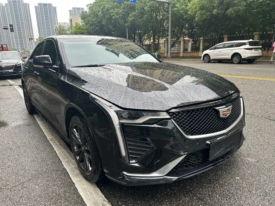 Cadillac CT4