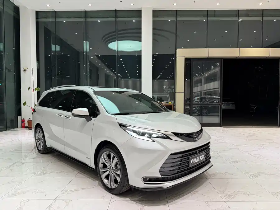 Toyota SIENNA