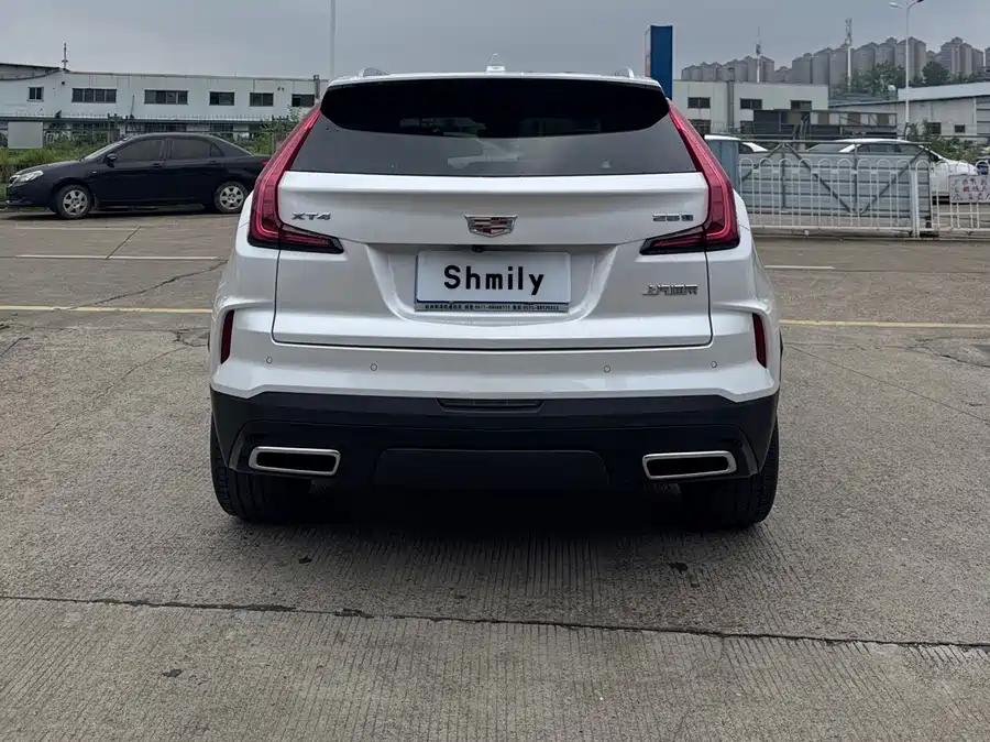 Cadillac XT4