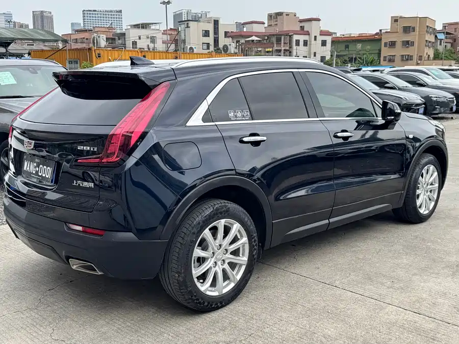 Cadillac XT4