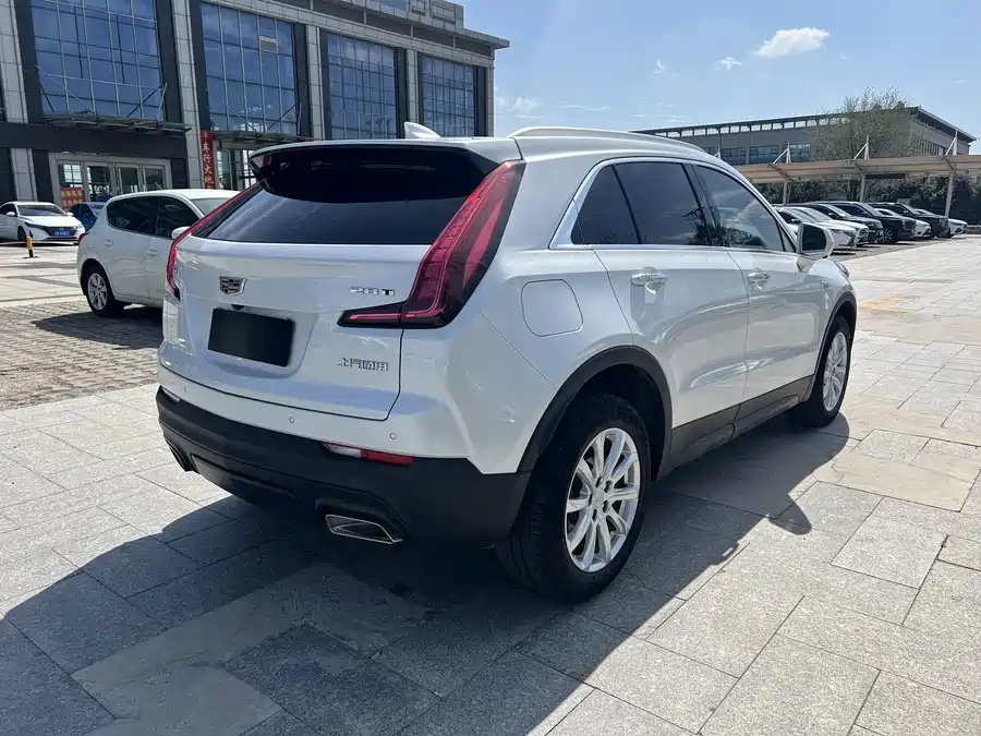 Cadillac XT4