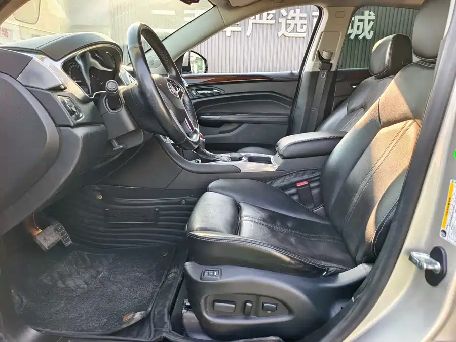 Cadillac SRX