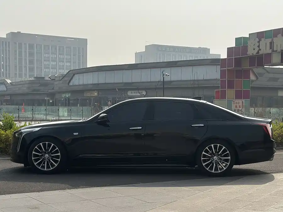 Cadillac CT6