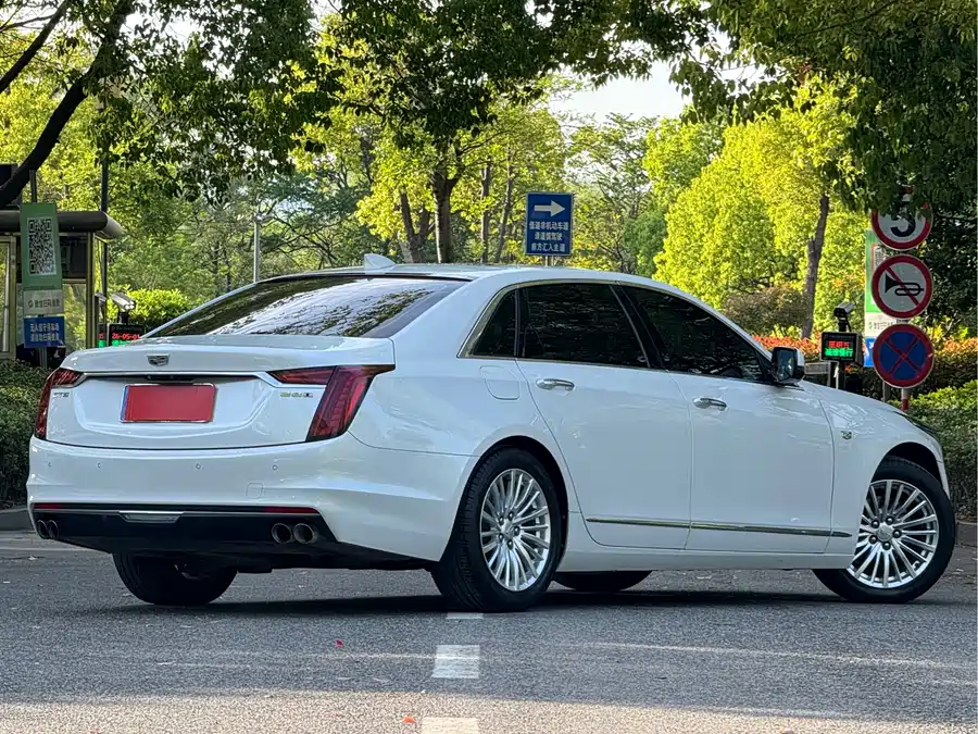 Cadillac CT6
