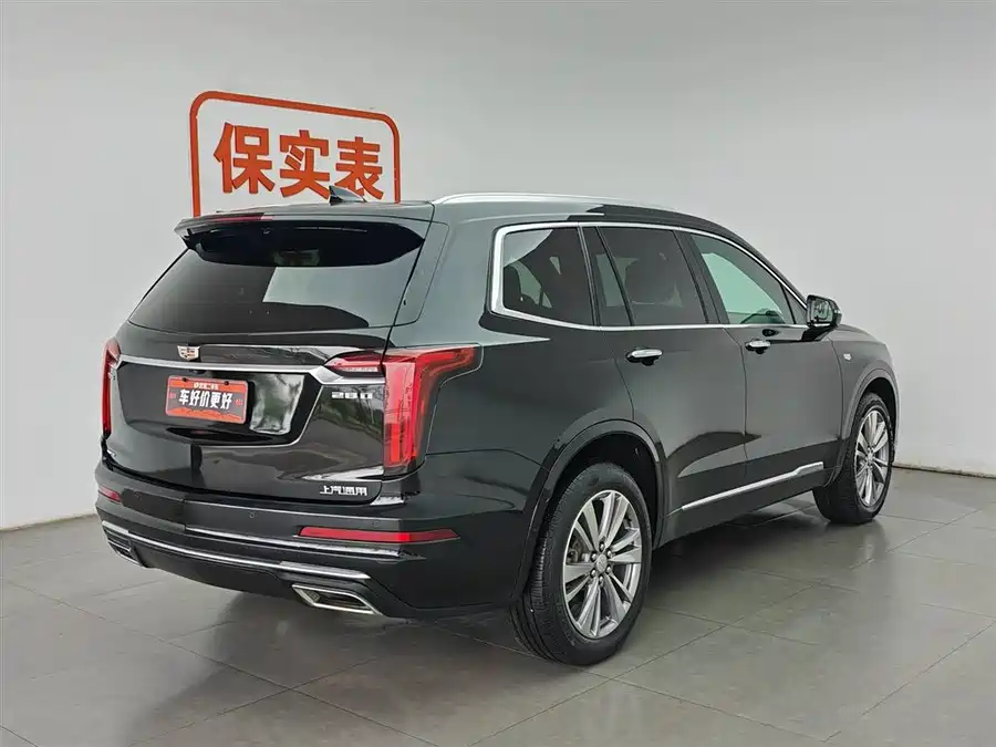 Cadillac XT6