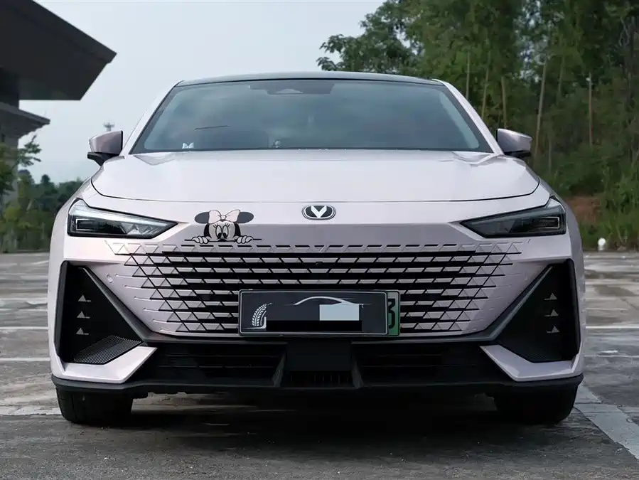 Changan UNI-V