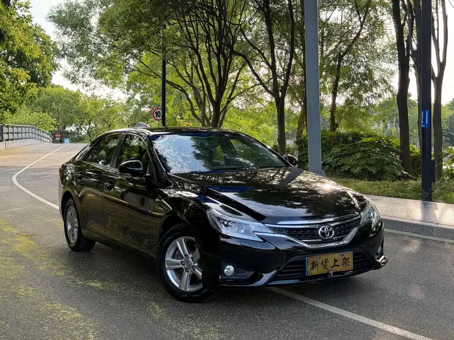 Toyota Reiz