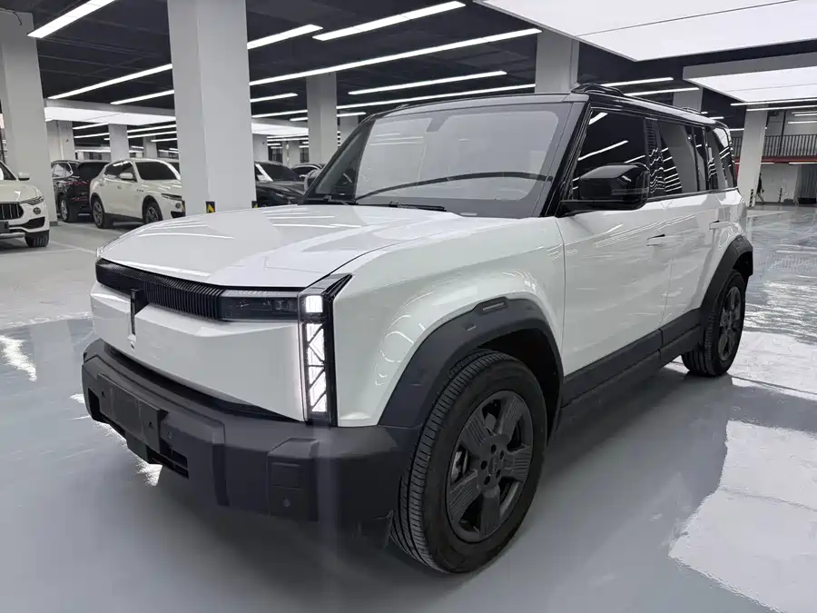 iCAR 03