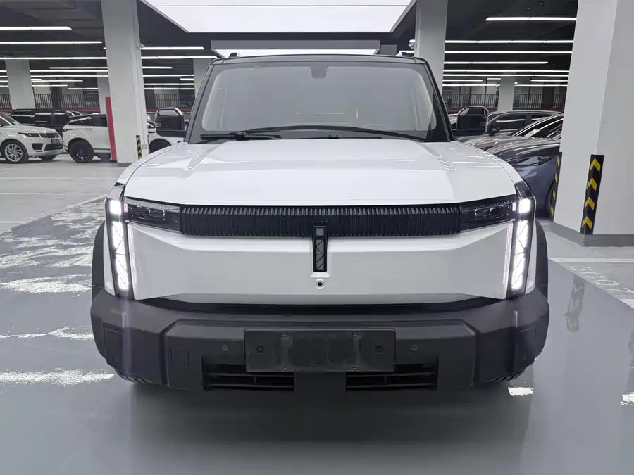 iCAR 03