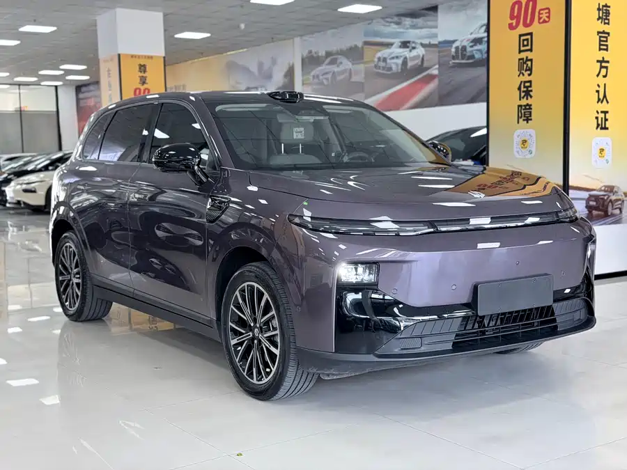 Leapmotor B10