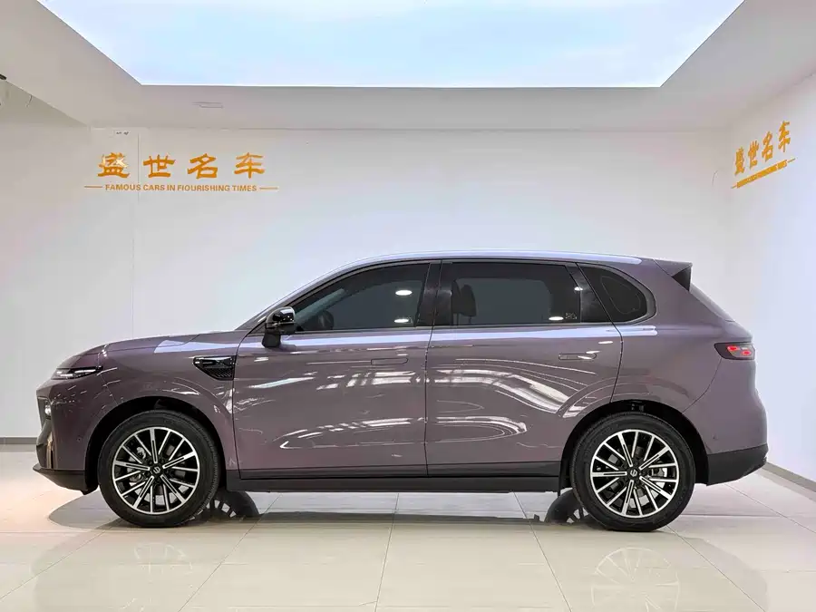 Leapmotor B10