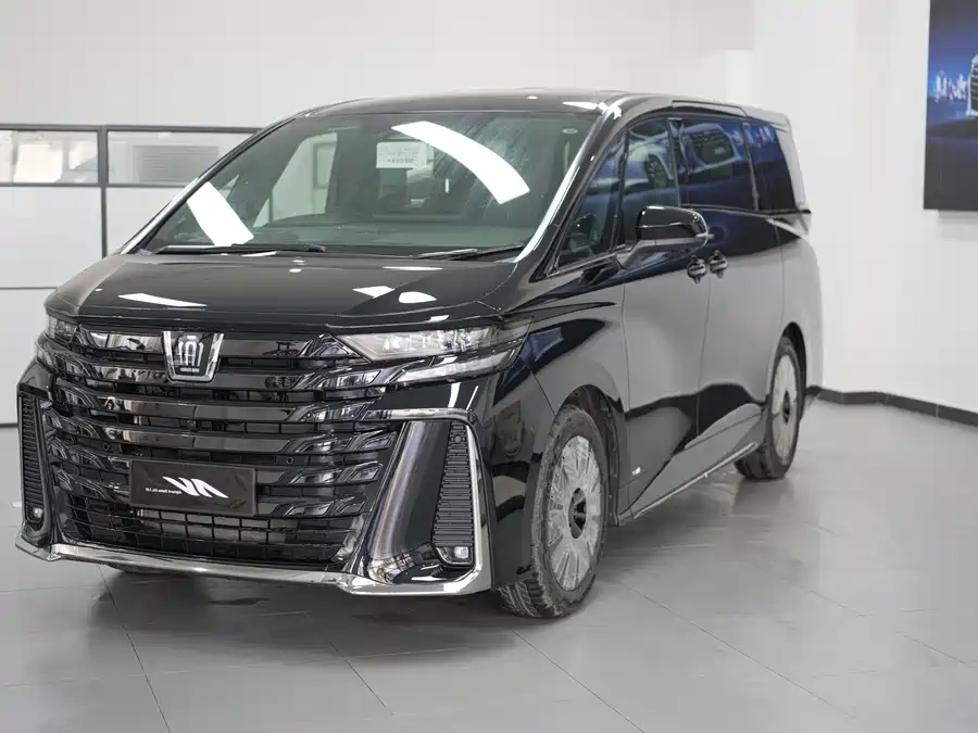 Toyota Crown Vellfire