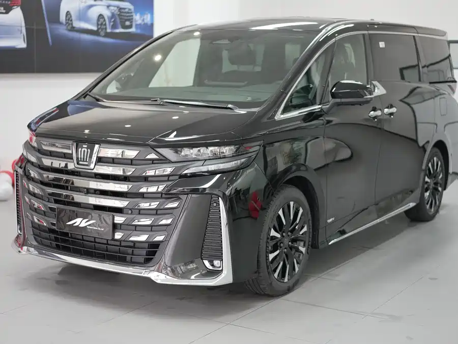 Toyota Crown Vellfire
