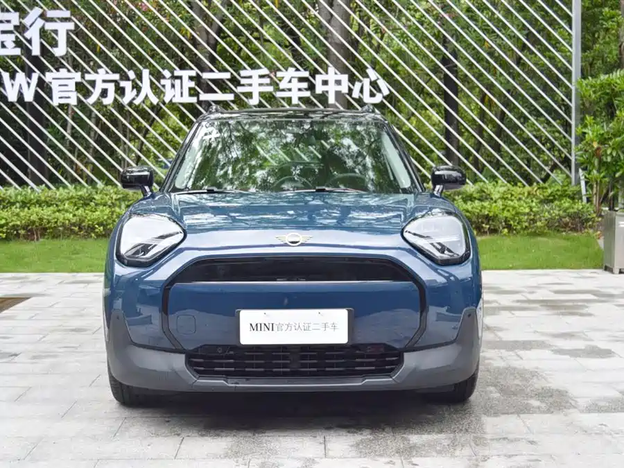 MINI Electric  ACEMAN
