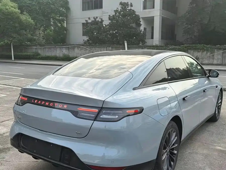 Leapmotor C01