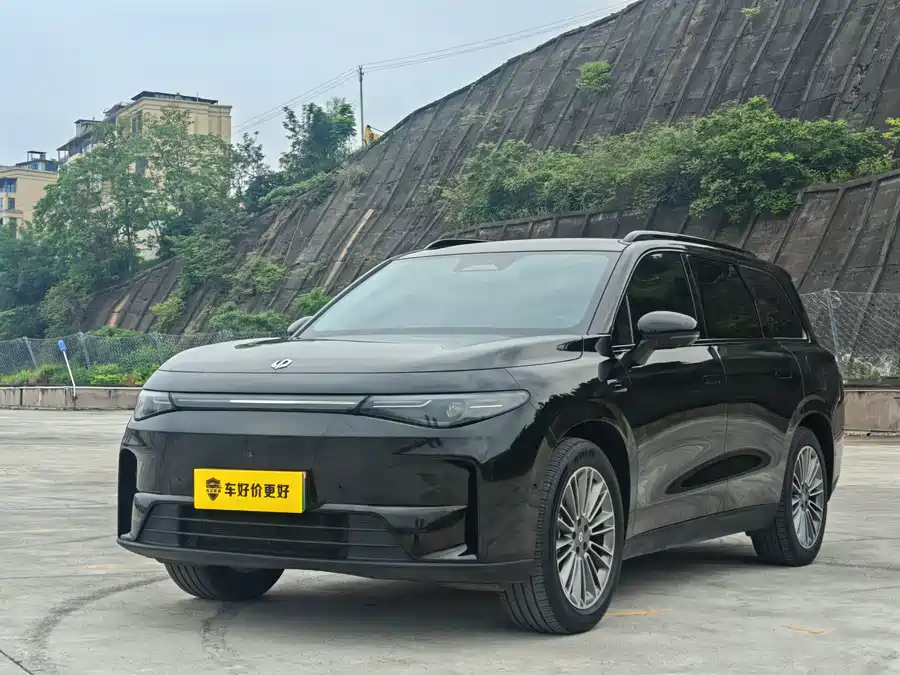 Leapmotor C16